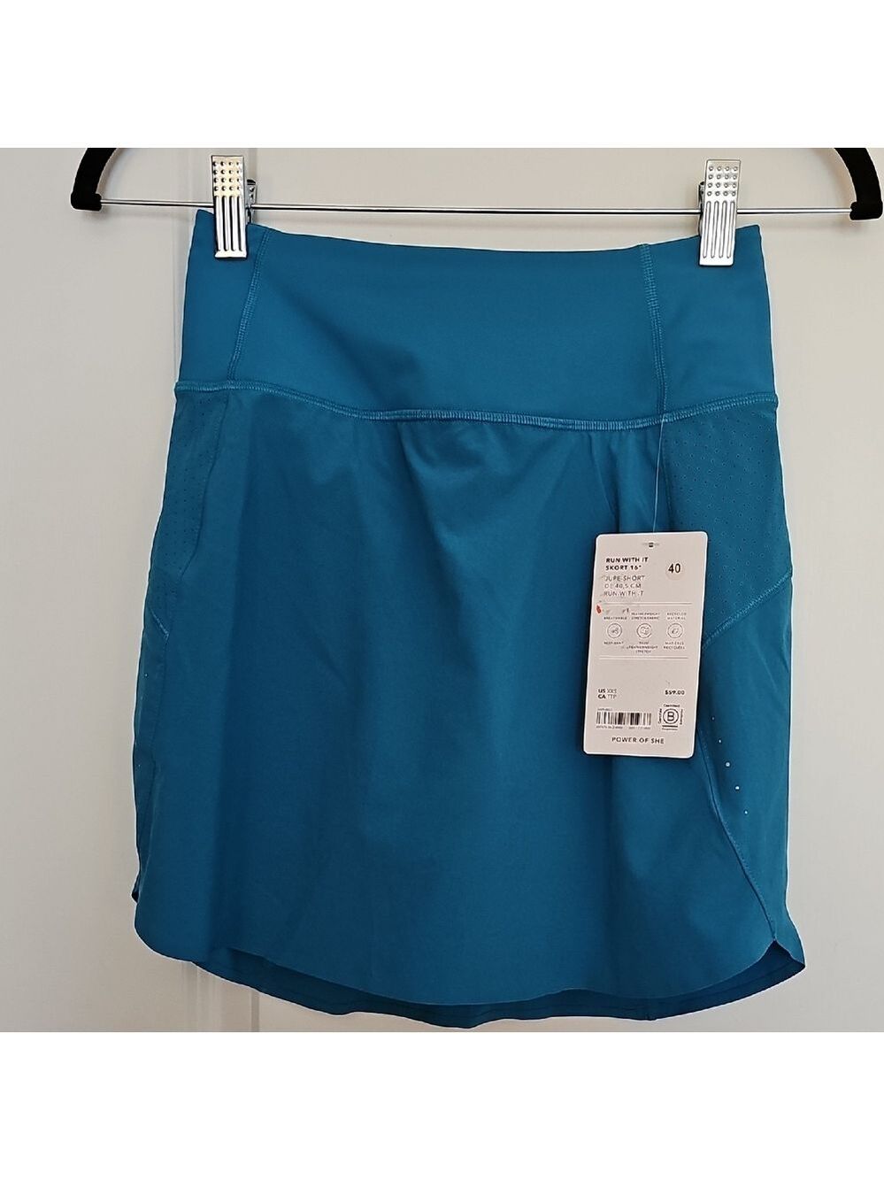 NWT Athleta Run With It Skort 16"